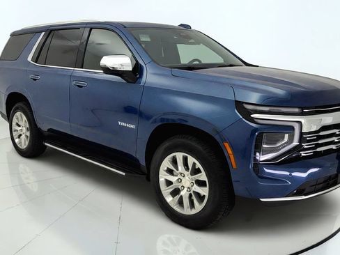 Certified 2025 Chevrolet Tahoe Premier RWD image 1