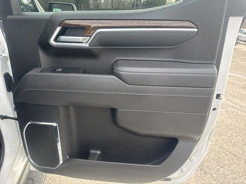 Used 2025 GMC Sierra 1500 Elevation w/ Preferred Package image 32