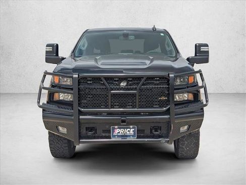 Used 2019 Chevrolet Silverado 1500 Custom w/ Custom Max Trailering Package AWD/4WD image 2