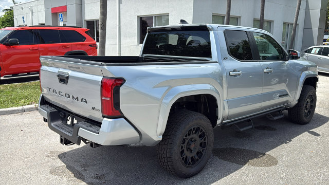 Used 2025 Toyota Tacoma SR5 RWD image 8