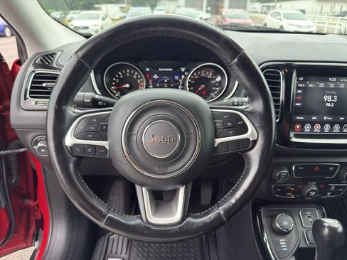 Used 2020 Jeep Compass Limited AWD/4WD image 16