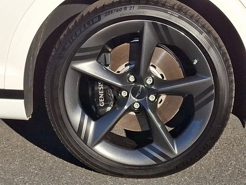 Certified 2026 Genesis GV70 2.5T Sport Prestige AWD/4WD image 8