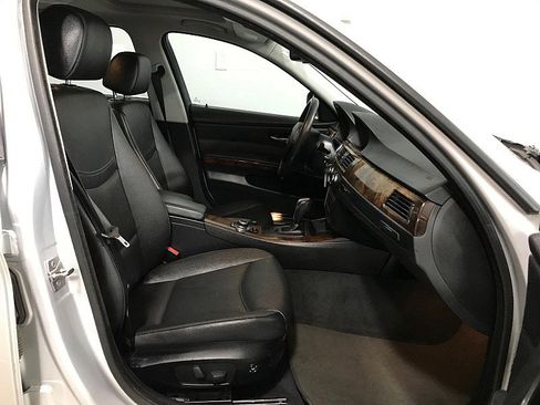 Used 2010 BMW 328i xDrive Sedan image 14