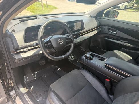 Used 2023 Nissan Ariya AWD image 14