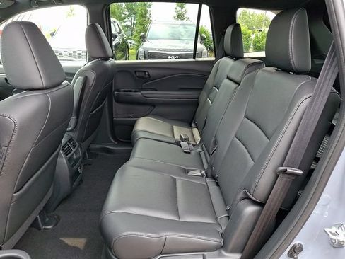 Used 2023 Honda Passport EX-L image 10