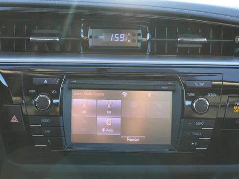 Used 2016 Toyota Corolla S image 20