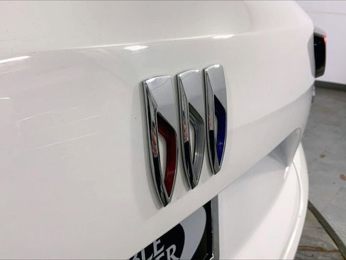 Used 2025 Buick Envision Preferred image 29