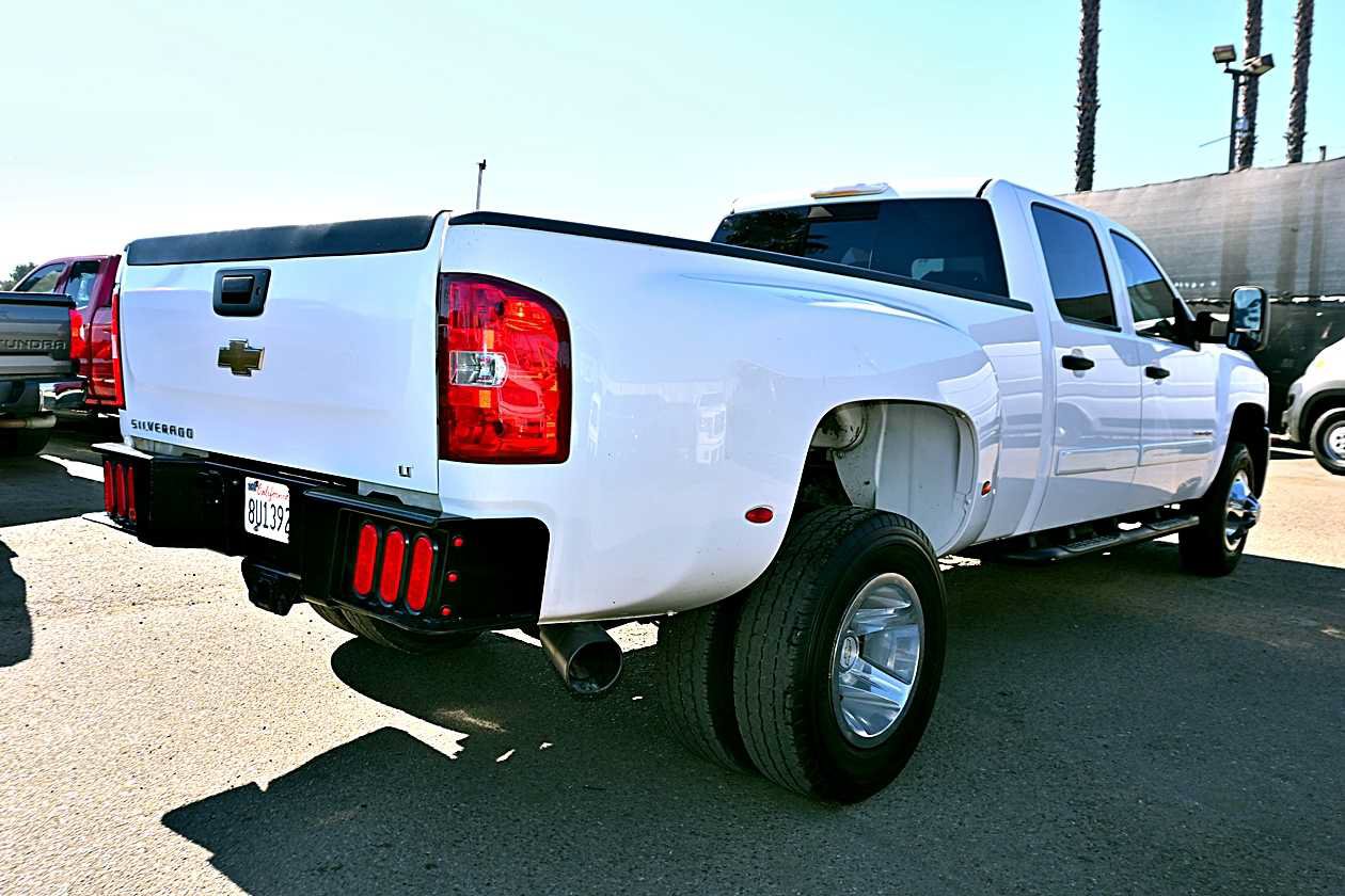 Used 2008 Chevrolet Silverado 3500 LT w/ EZ-Lift Tailgate Package RWD image 7