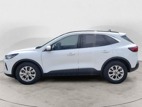 Used 2023 Ford Escape Active w/ Tech Pack #2 AWD/4WD image 9