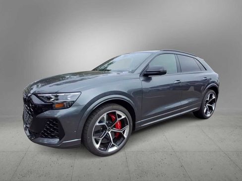 New 2025 Audi RS Q8 performance image 4