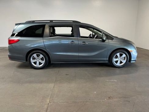 Used 2019 Honda Odyssey EX-L image 2