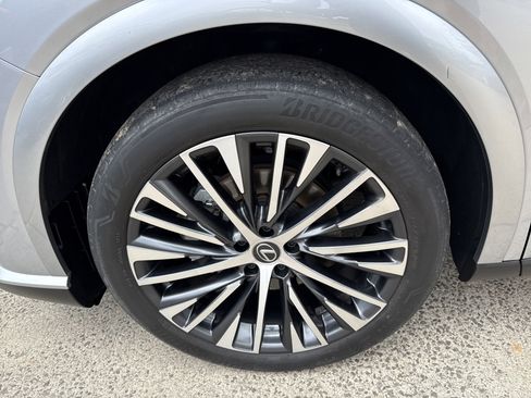 Used 2023 Lexus RX 350 Premium Plus w/ Cold Area Package FWD image 11