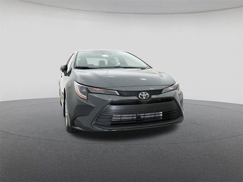 New 2026 Toyota Corolla LE image 30
