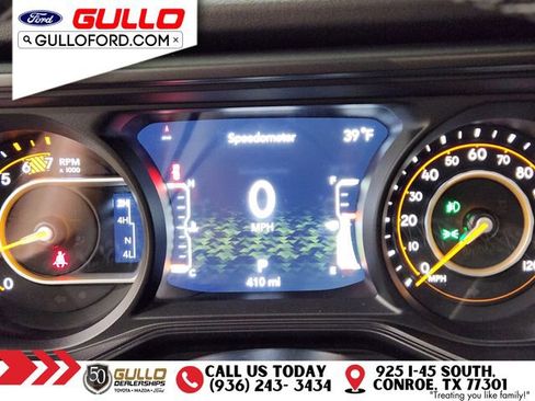 Used 2025 Jeep Wrangler Unlimited Rubicon image 25