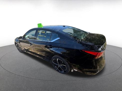 Used 2025 Nissan Altima 2.5 SR image 5