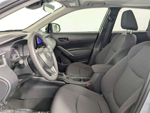 Certified 2024 Toyota Corolla Cross LE FWD image 10