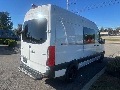 Used 2026 Mercedes-Benz Sprinter 2500 image 5
