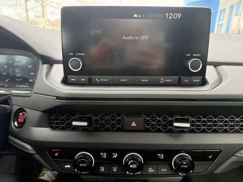 Used 2025 Honda Accord SE image 24