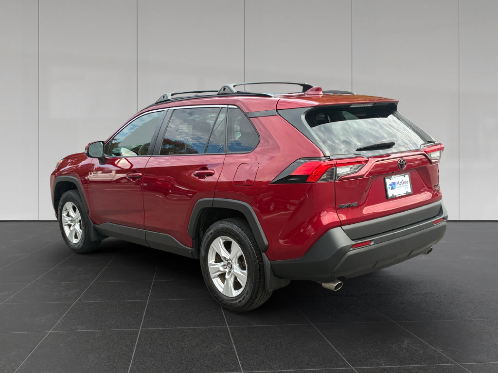 Used 2020 Toyota RAV4 XLE w/ Convenience Package AWD/4WD image 3