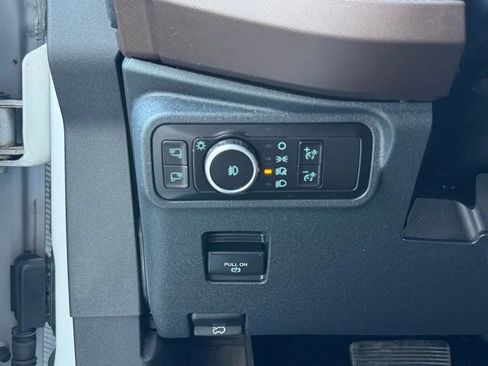 Used 2023 Ford Bronco Outer Banks AWD/4WD image 17