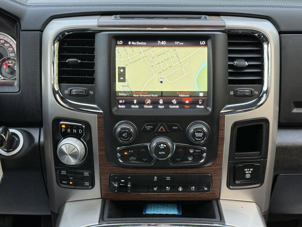 Used 2019 RAM 1500 Laramie AWD/4WD image 31