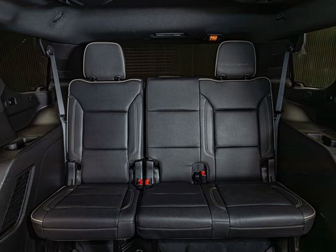 Used 2023 GMC Yukon SLT w/ Max Trailering Package image 25