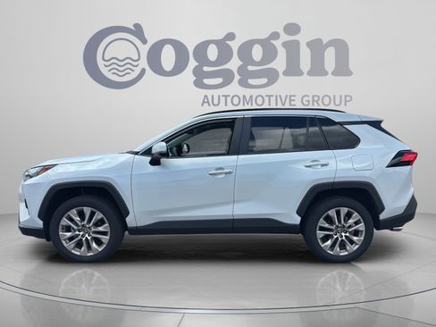 Used 2025 Toyota RAV4 XLE Premium AWD/4WD image 2