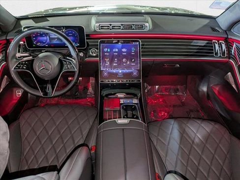 New 2025 Mercedes-Benz S 580 4MATIC Sedan image 16