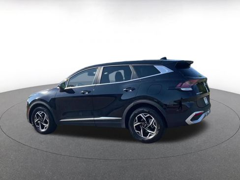 Used 2025 Kia Sportage LX FWD image 10