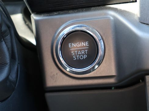 Used 2024 Ford F150 XLT w/ Equipment Group 302A MID image 39