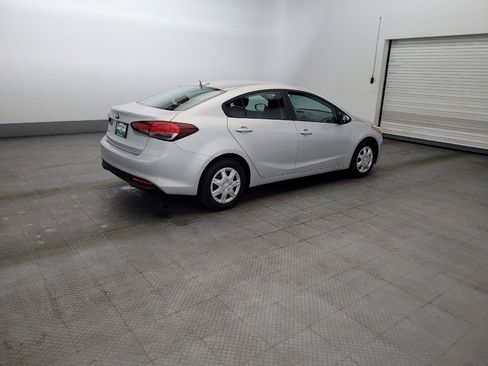 Used 2017 Kia Forte LX FWD image 10