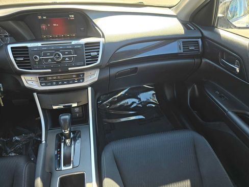 Used 2015 Honda Accord Sport image 17