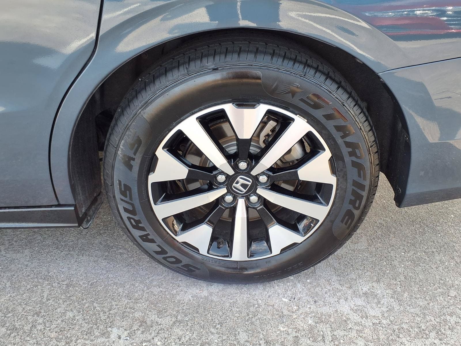 Certified 2025 Honda Odyssey EX-L image 28