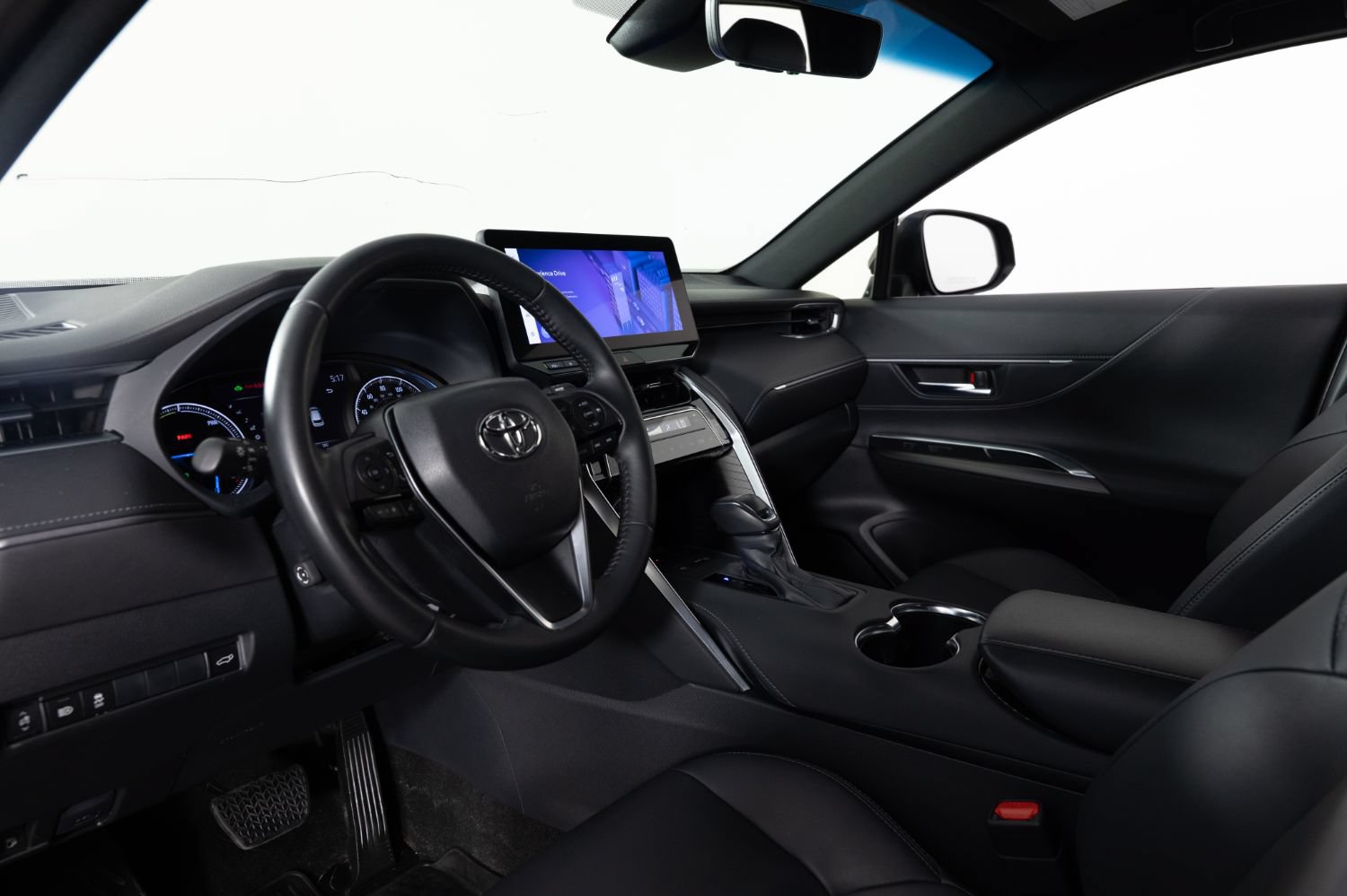 Used 2024 Toyota Venza XLE AWD/4WD image 13
