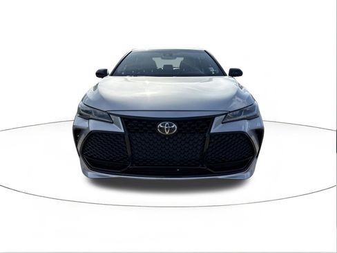 Used 2019 Toyota Avalon Touring w/ Advanced Safety Package FWD image 8