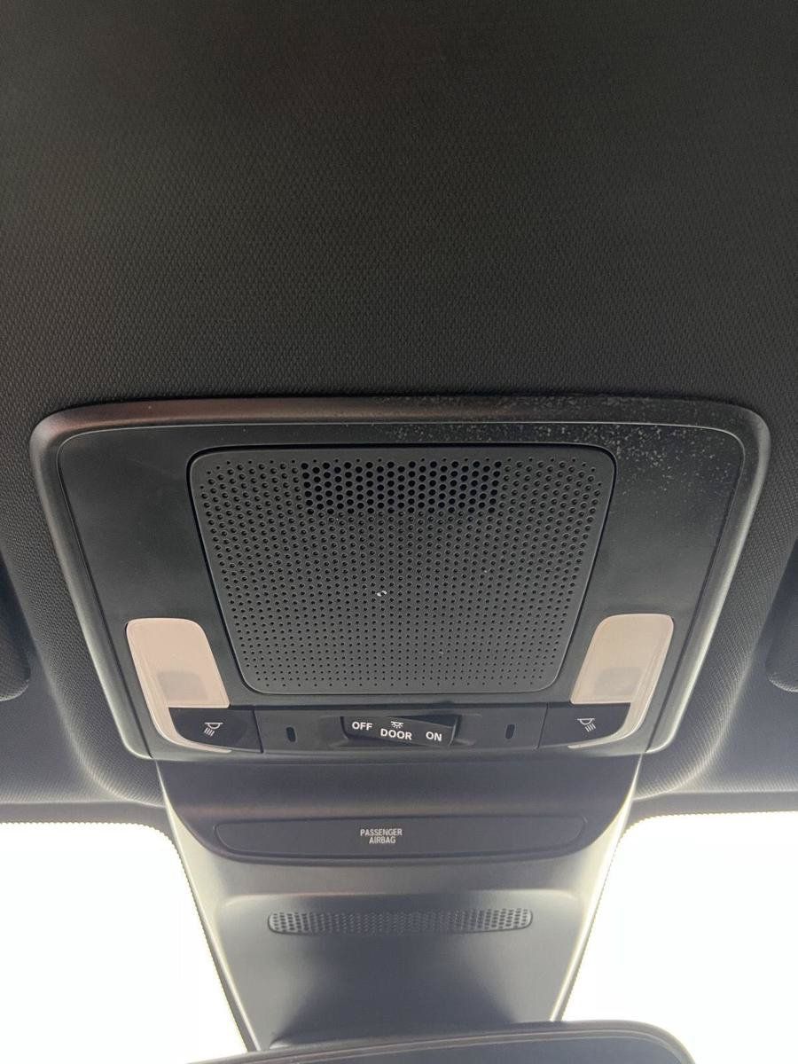 Certified 2025 Honda HR-V Sport image 12