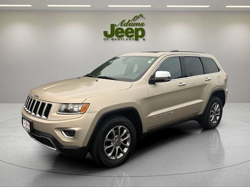 Used 2014 Jeep Grand Cherokee Limited w/ Trailer Tow Group IV AWD/4WD image 3