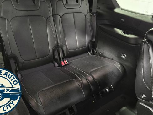 Used 2021 Jeep Grand Cherokee L Overland w/ Luxury Tech Group IV AWD/4WD image 37