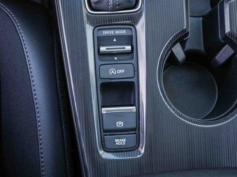 Certified 2025 Honda Civic Sport image 21