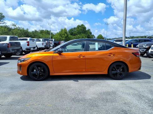 Certified 2024 Nissan Sentra SR w/ Trunk Package FWD image 8