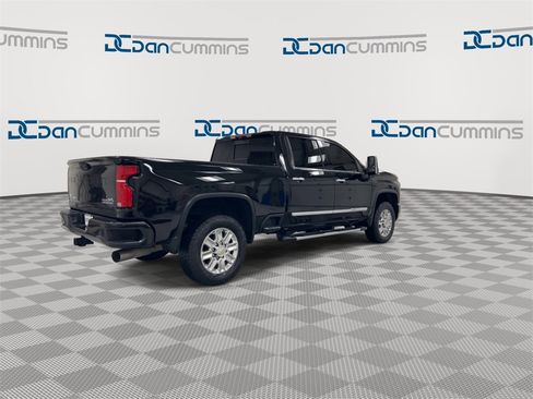 Used 2025 Chevrolet Silverado 2500 High Country w/ Technology Package image 8