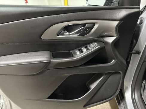 Used 2023 Chevrolet Traverse LT w/ LPO, Floor Liner Package AWD/4WD image 20