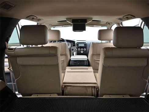 Used 2017 Toyota Sequoia Limited image 40