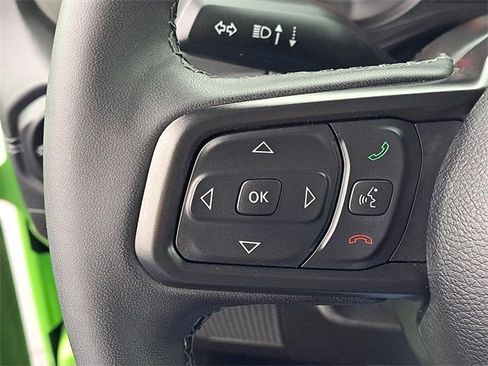 Used 2025 Jeep Gladiator Mojave w/ Safety Group image 12