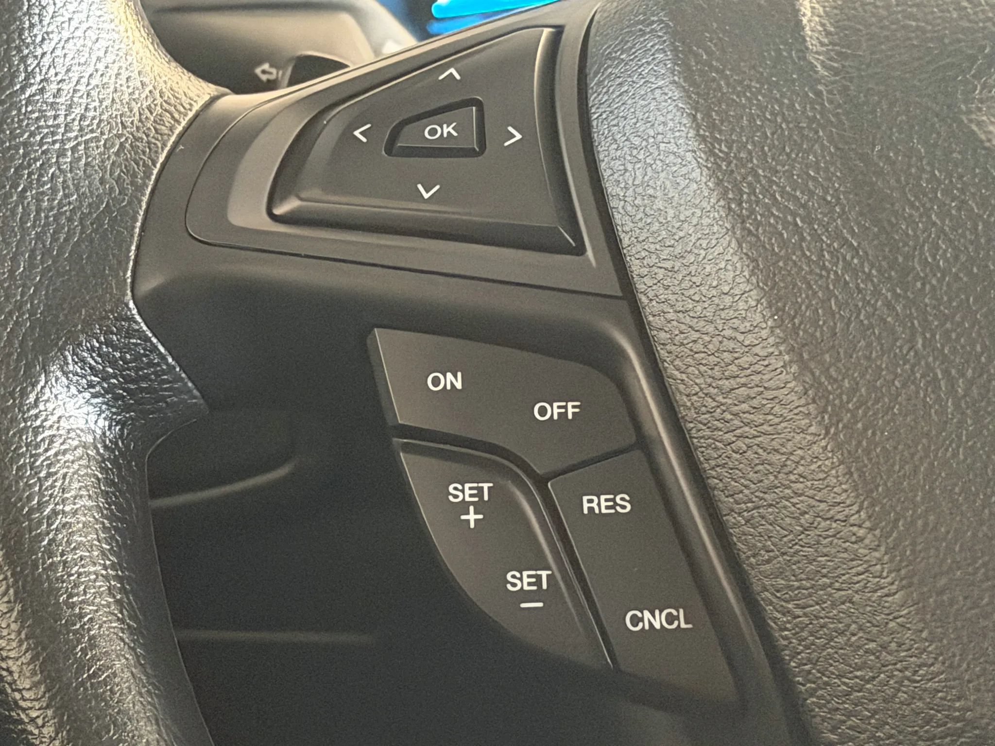 Used 2018 Ford Edge SE AWD/4WD image 32