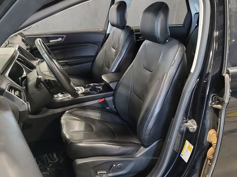 Used 2018 Ford Edge Titanium w/ Canadian Touring Package AWD/4WD image 10