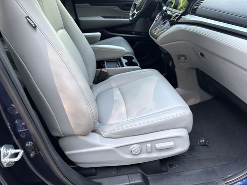 Used 2024 Honda Odyssey EX-L image 13