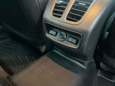 Used 2018 Ford Taurus SHO w/ Driver Assist Package image 11