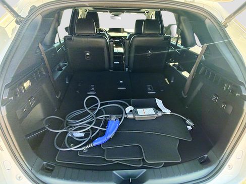 Used 2024 MAZDA CX-90 Plug-In Hybrid w/ Premium Plus AWD/4WD image 32