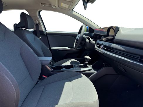Used 2025 Kia K4 FWD image 17
